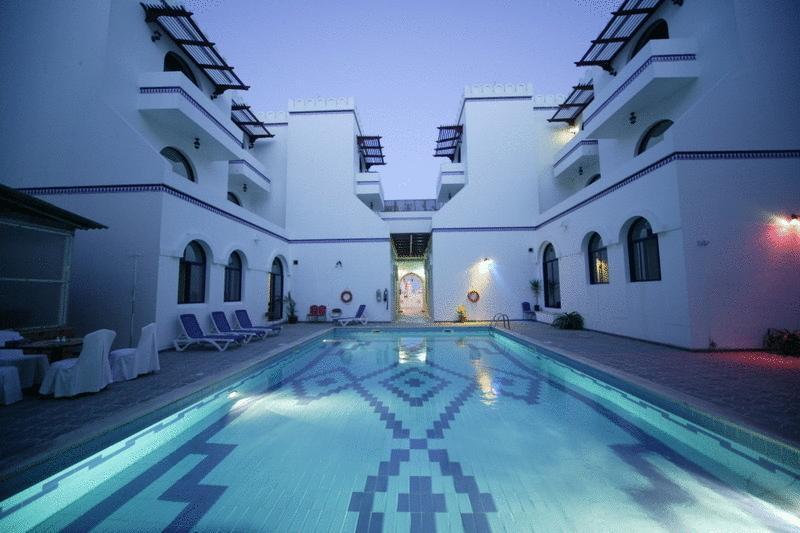 Beach Hotel Maszkat Kültér fotó